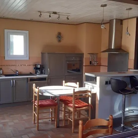 Casa vacanze Maison Spacieuse à 80m De La Plage, Animaux Admis, Wifi Gratuit - Fr-1-823-19 La Guérinière