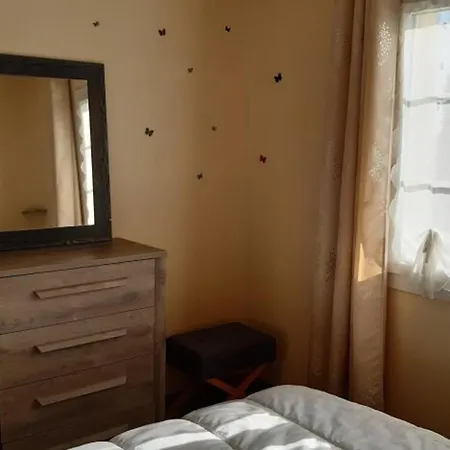 Holiday home Maison Spacieuse A 80m De La Plage, Animaux Admis, Wifi Gratuit - Fr-1-823-19
