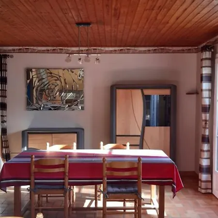 Maison Spacieuse A 80m De La Plage, Animaux Admis, Wifi Gratuit - Fr-1-823-19 Holiday home